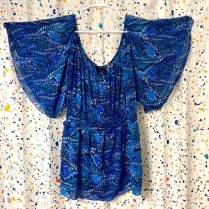 Torrid size 3 blue and bell sleeve retro top